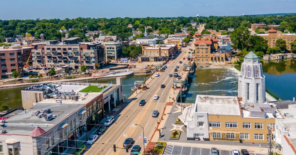 Downtown St Charles, Illinois